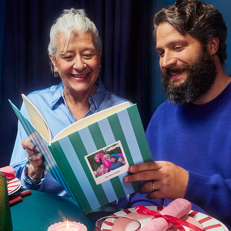 Christmas Photo Album with gift box Cheerz 3