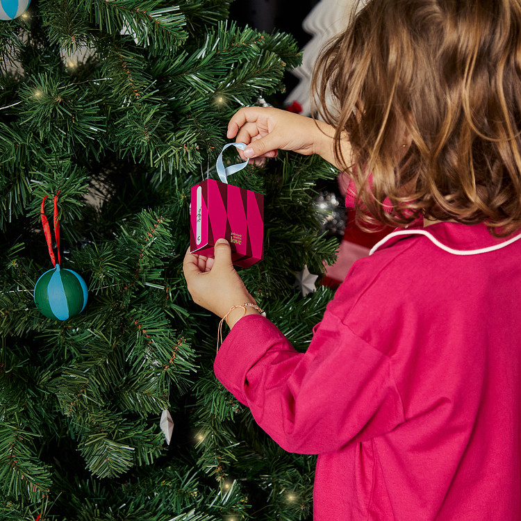 Christmas Square Magnets and their gift box Cheerz 4