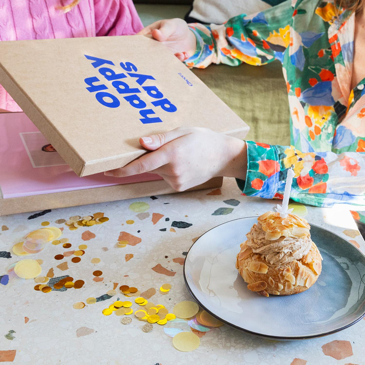 Álbum de fotos rígido y su caja regalo Cheerz 6