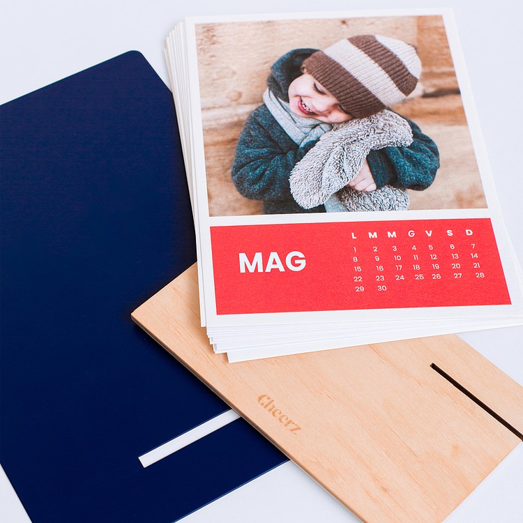 Calendrier photo pas cher : optez pour le calendrier bureau mensuel